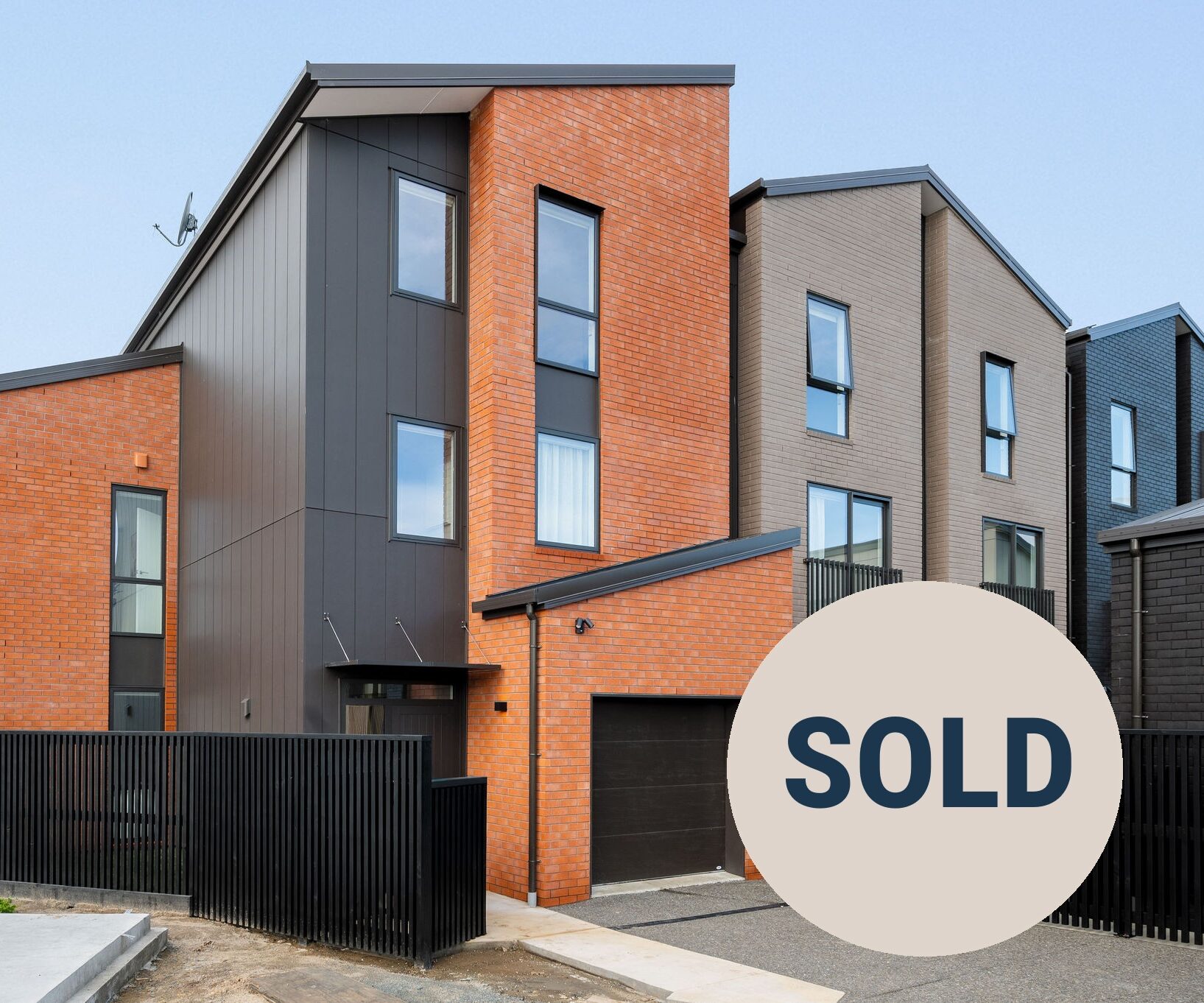 SOLD E1