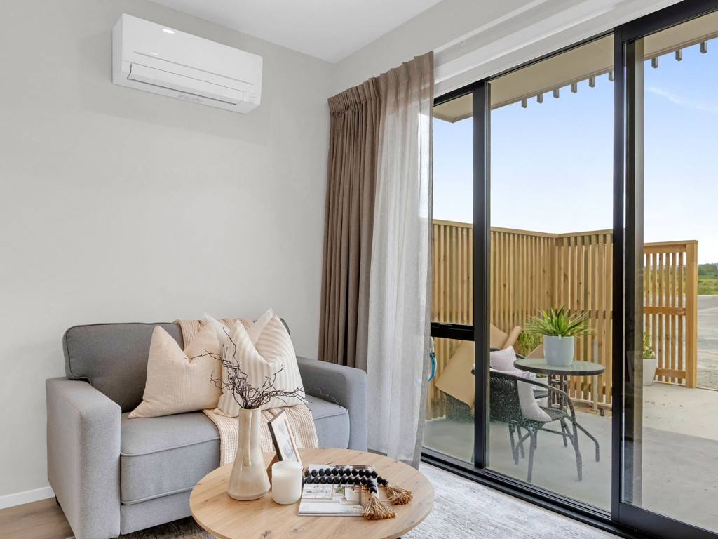 1766108724_18071763417660955432622021Hutchinson13